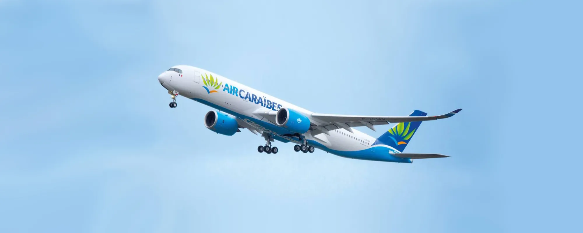 Takeoff of an Air Caraïbes plane at Martinique Airport