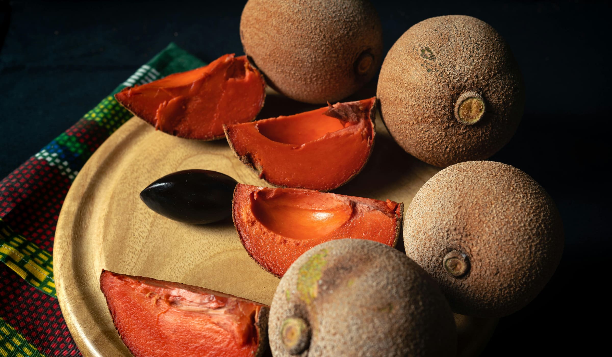 Sapote mamey cut and entire fruits