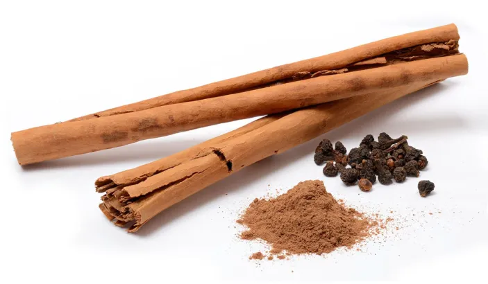 Ceylon Cinnamon sticks, seeds and powder