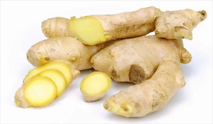 Turbercule de gingembre en tranches
