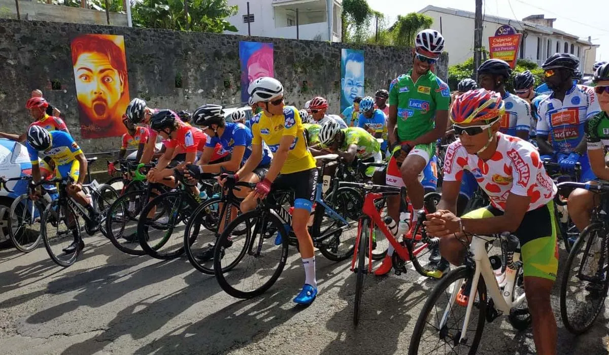 Bikers at the start of a stage